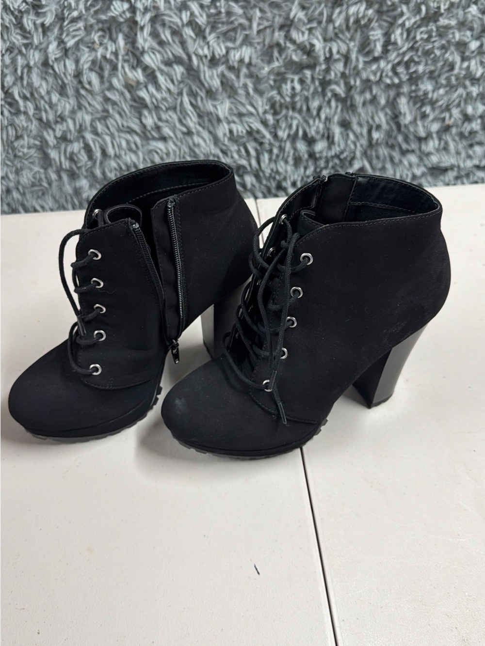 Source Unknown Black Lace-Up High Heel Ankle Boots